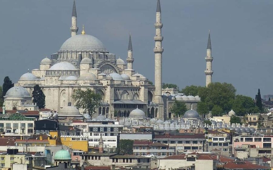 Discover Istanbul Tour: Hagia Sophia to Bosphorus Views - Choosing 2, 4, or 8 Hours Without Feeling Rushed