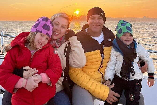 Dolmabahçe Palace and Sunset Tour on Luxury Yacht - Maiden’s Tower legends: the romantic part with real meaning