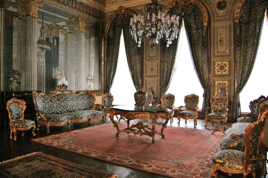Dolmabahce Palace & Harem Skip-the-Line Entry & Audio Guide - Skip-the-line entry and how you’ll actually start