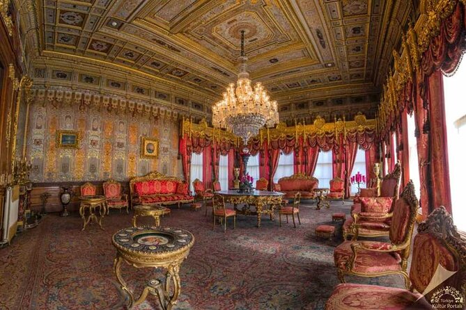 Dolmabahçe Palace with Bosphorus Tour by Boat - Bosphorus Bridge stop: a short moment that ties the day together