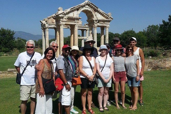 Easymade Small Group Istanbul, Ephesus, Pamukkale, Cappadocia - The Bosphorus Break: Europe and Asia by Water