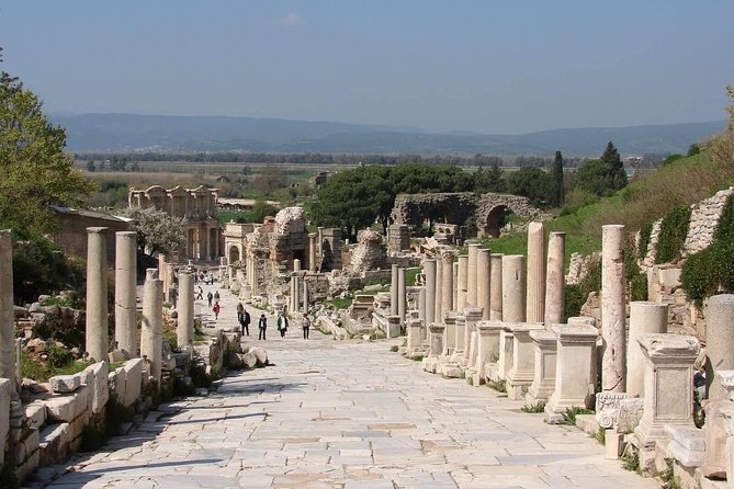 Ephesus and Virgin Marys House in one day from Istanbul - Entering Ephesus Ancient City: A Fast Route Through the Big Names