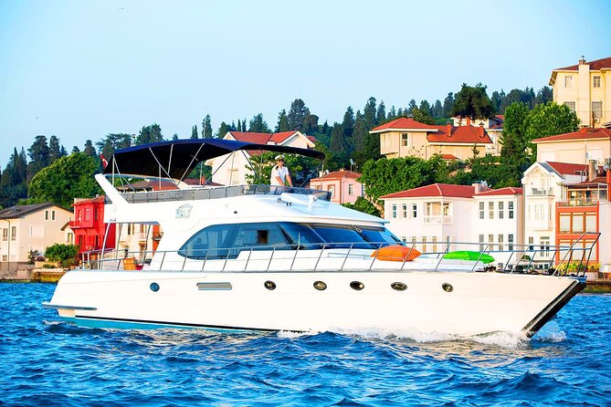 Exclusive Bosphorus Cruise - Luxury Yacht Experience in Istanbul - Crossing toward Kanlıca: the Asian-side flavor stop