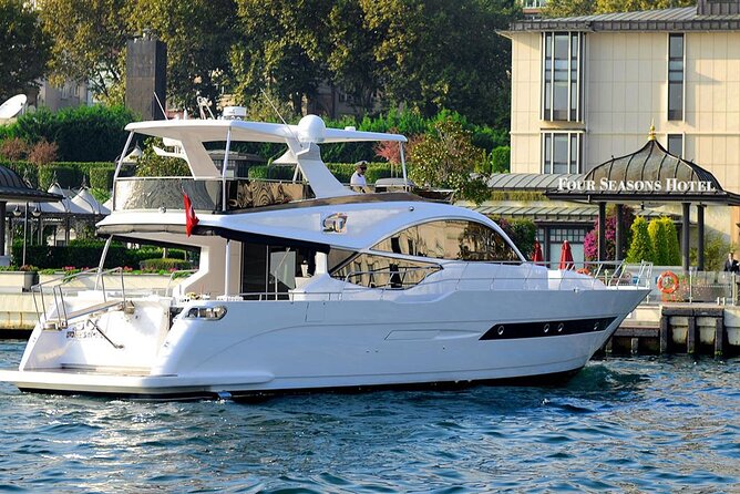 Exclusive Bosphorus Cruise - Luxury Yacht Experience in Istanbul - Anadoluhisarı Fortress and Kucuksu: romance with a capital R