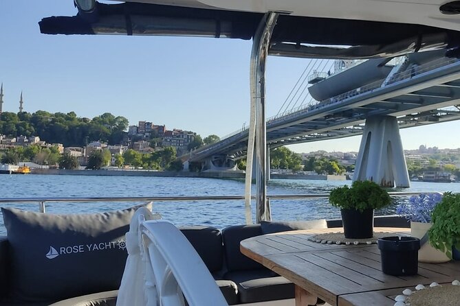 Exclusive Luxury Yacht Bosphorus Sightseeing Cruise in Istanbul - Key Highlights You’ll Care About