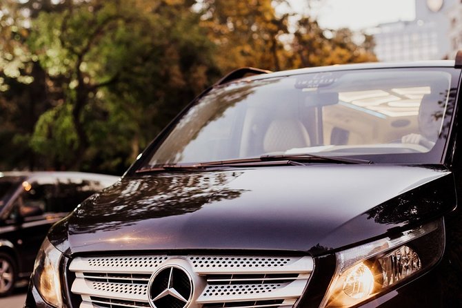 Fat Taxi - Private Istanbul Airport (IST) Transfer to Taksim - Your Drop-Off: Taksim Square and the Istiklal-Friendly Zone