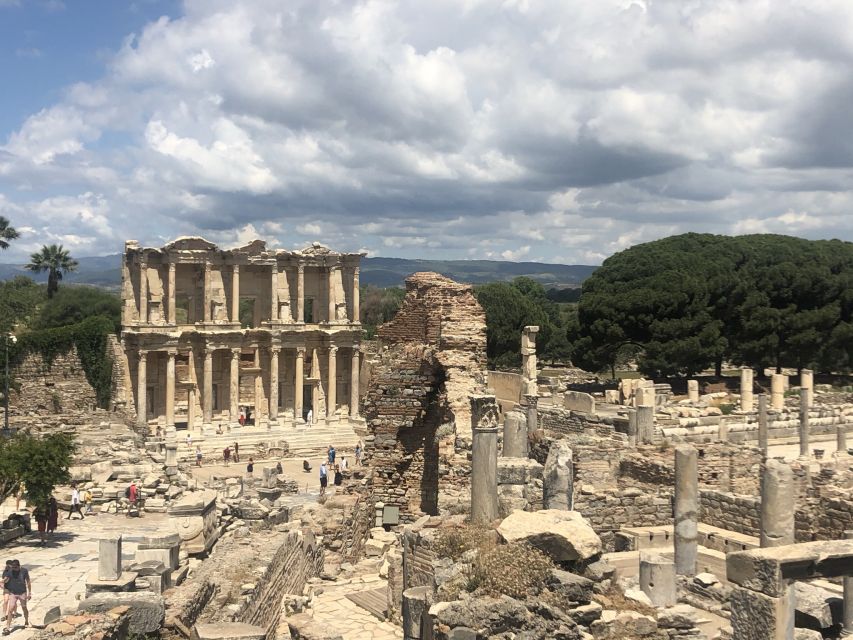 From Istanbul: 2 Days Private Pamukkale and Ephesus Tour - Day 1: Denizli transfer, then Pamukkale’s travertine terraces walk