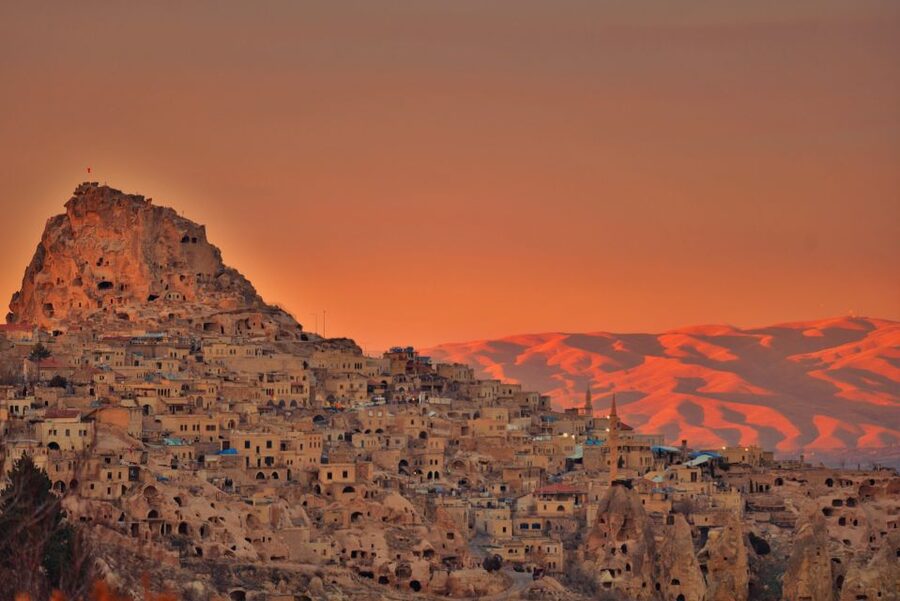 From Istanbul: 3-Day Cappadocia Tour with Balloon Ride - How well the guide and drivers can make or break the experience