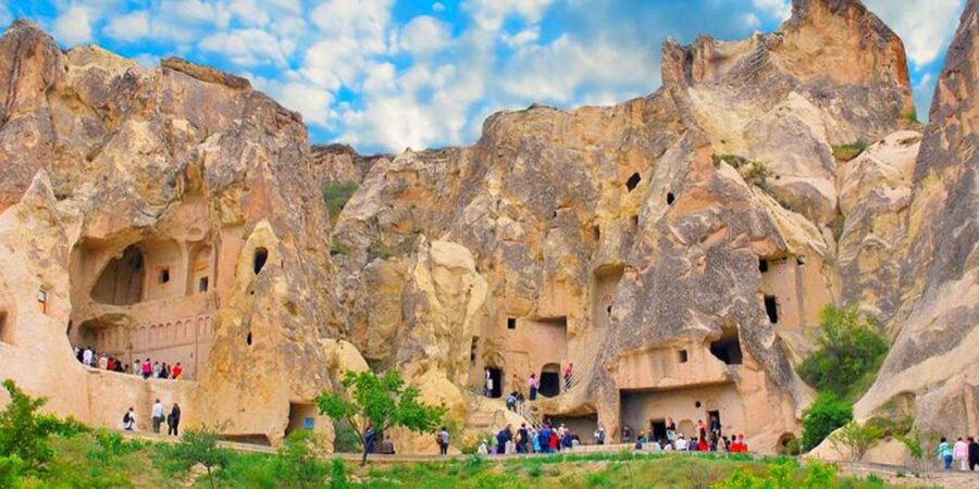 From Istanbul: Cappadocia Highlights 2-Day Tour with Balloon - How the Istanbul to Cappadocia jump actually feels