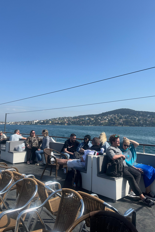 From Istanbul: Princess Islands Guided Tour - Büyükada (3 hours): walking, biking, hiking, and the best chance for lunch