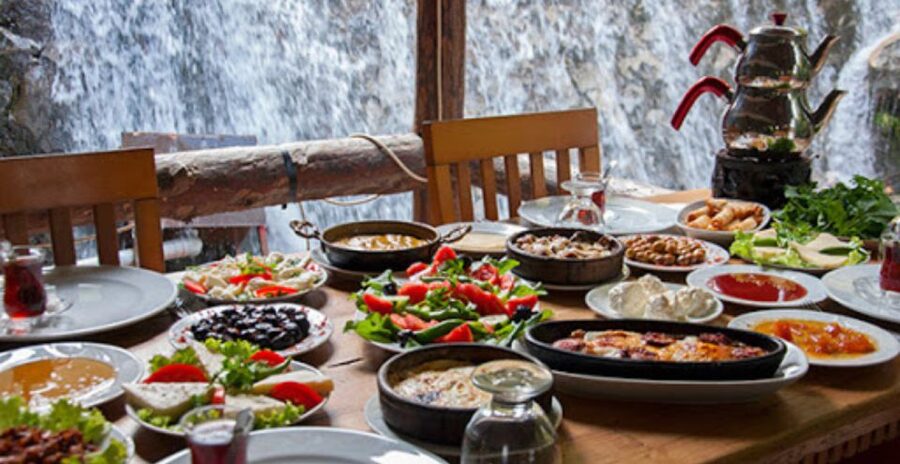 From Istanbul: Sapanca and Masukiye Day Trip with Lunch - Lake Sapanca leisure time: where the day finally feels calm