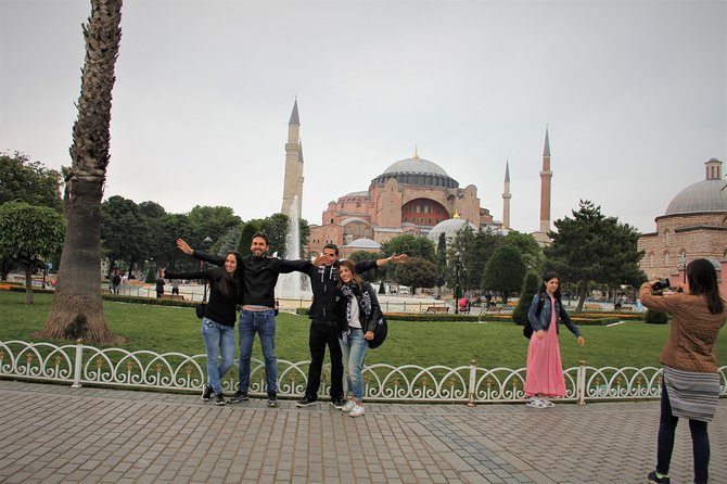 Full Day Guided Tour to Old City - Cultural Walking Tour of Istanbul - Lunch plus air-conditioned rides: small things that make the day work