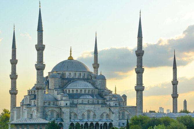 Full-Day Private Guided Cultural Tour of Istanbul - Topkapi Palace: how to plan for closures and costs