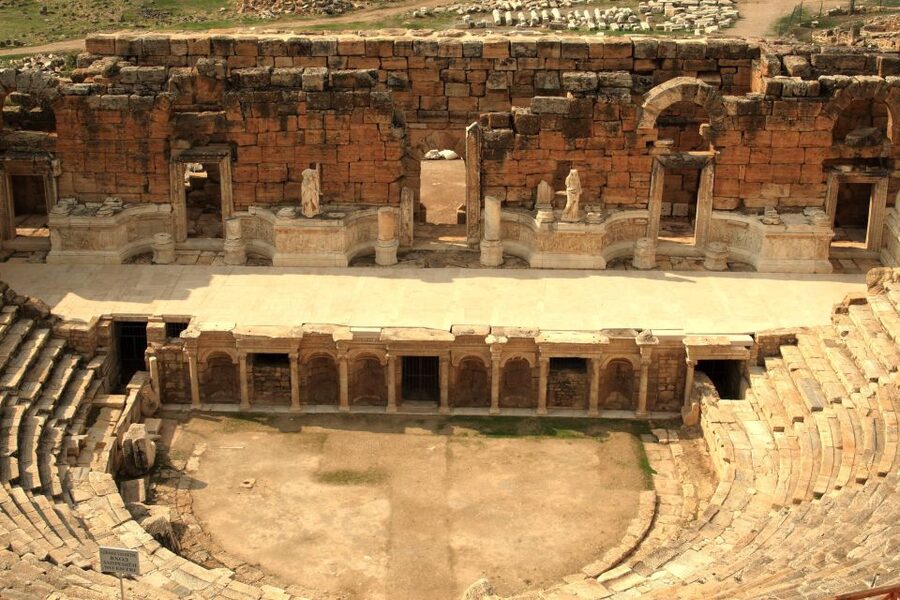 Full-Day Private Pamukkale and Hierapolis Tour from Istanbul - Hierapolis ruins above the springs