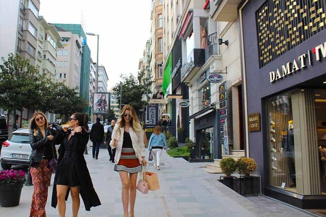 Full-Day Private Shopping Tour in Istanbul - Çağaloğlu carpets and kilims in a 16th-century caravanserai