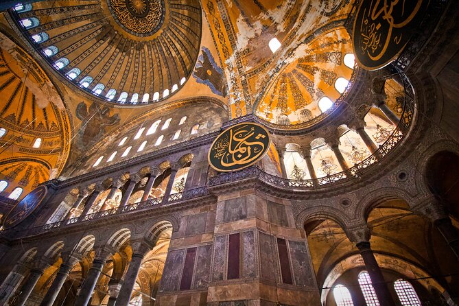Full-Day Small-Group Guided Tour to Famous Mosques in Istanbul - Hippodrome of Constantinople: The Arena Behind the Architecture