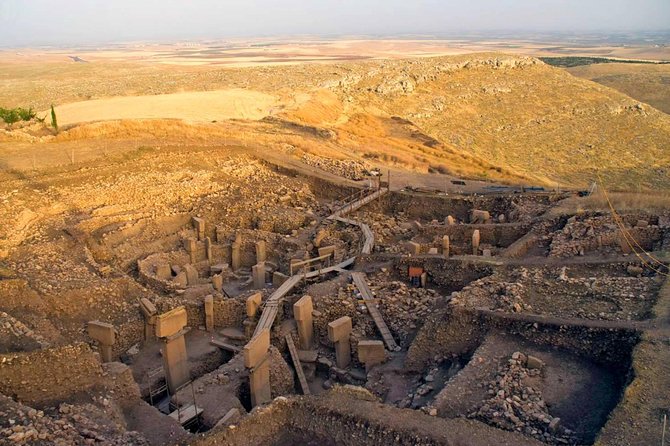 Gobeklitepe Tour From Istanbul - Mevlid-i Halilulrahman Cave and Abraham Pool: legends, ritual details, and practical comfort