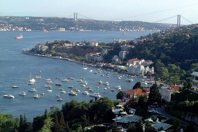 Golden Horn and Bosphorus Boat Tour in Istanbul - The On-Board Commentary in English, and How to Handle Audio Issues