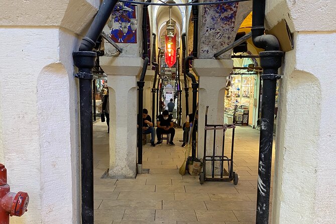 Grand Bazaar Through the Alleys - Cevahir Bedesteni Old Bazaar: A Short Stop With Big Ottoman Energy