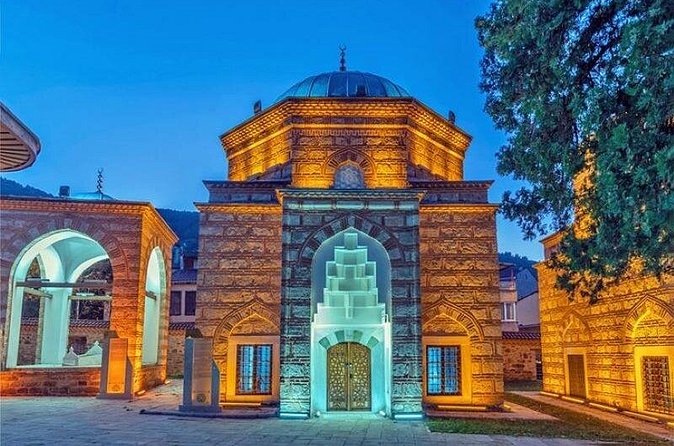 Guided Bursa Full Day Tour from Istanbul with Cable Car and Lunch - Uludağ cable car to the summit views, plus the return ride