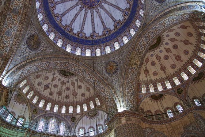 Guided Hagia Sofia, Blue mosque, Basilica Cistern skip lines tour - Why this Hagia Sofia and Blue Mosque skip-line route works so well