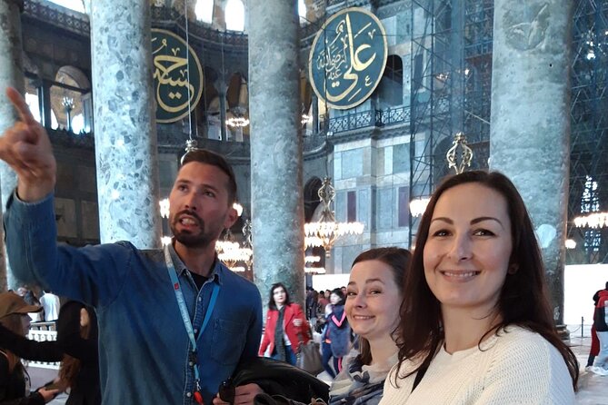 Guided Tour to Hagiasophia - Mosaics, calligraphy, and the details that make photos better