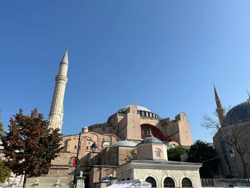 Hagia Sophia Skip-the-Line Ticket & Blue Mosque Audio Guide - Inside Hagia Sophia: What You’ll Notice Once You Start Listening