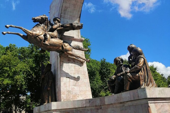 Hidden Treasure's Of İstanbul Half Day Walking Tour - What the guides actually do with the time you pay for