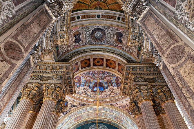 Imperial Splendor: Dolmabahce Palace & Bosphorus Yacht Cruise - Dolmabahçe Palace: where Ottoman power turns European