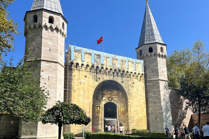 Imperial Traces of Istanbul – Private Guided Signature Tour - Stop 1: Sultanahmet Hippodrome and Theodosius Obelisk (Why This Square Still Hits)