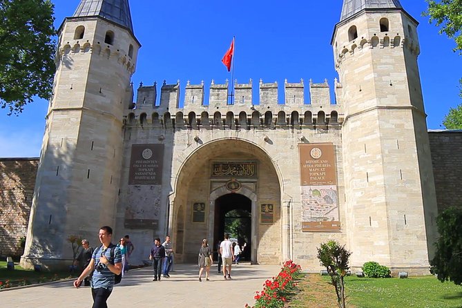 Istanbul 1 Day Tour | Best of Istanbul | Blue Mosque, Hagia Sophia and Topkapi - Hagia Sophia Grand Mosque: budget the museum fee and time it well