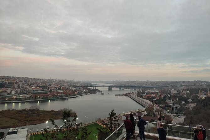 Istanbul: 2 Continents of Bosphorus ( Boat & Lunch ) - Bosphorus cruise that makes Europe and Asia feel close