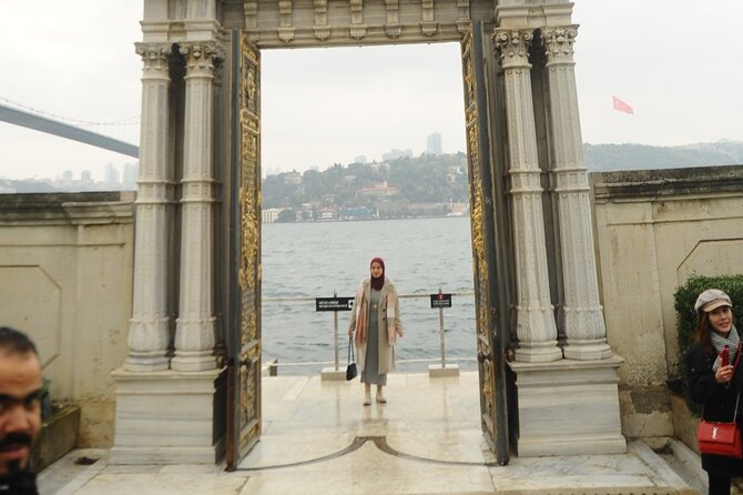 Istanbul: 2 Continents of Bosphorus ( Boat & Lunch ) - Beylerbeyi Palace, Çamlıca Mosque, and Pierre Loti Hill on the Asian side