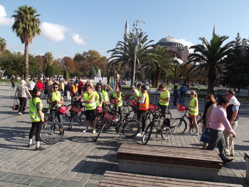 Istanbul 3-Hour Old City Tour by Bicycle - Topkapi Palace area: seeing the Ottoman center without the crowds