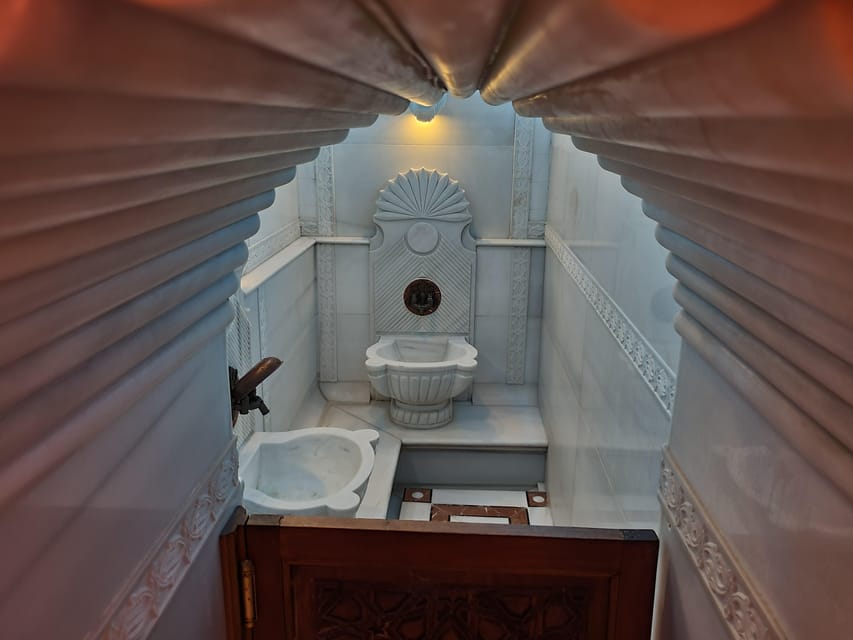 Istanbul: Acemoglu Historical Hammam Entry Ticket - Language, staff role, and how to get the best result from the demo