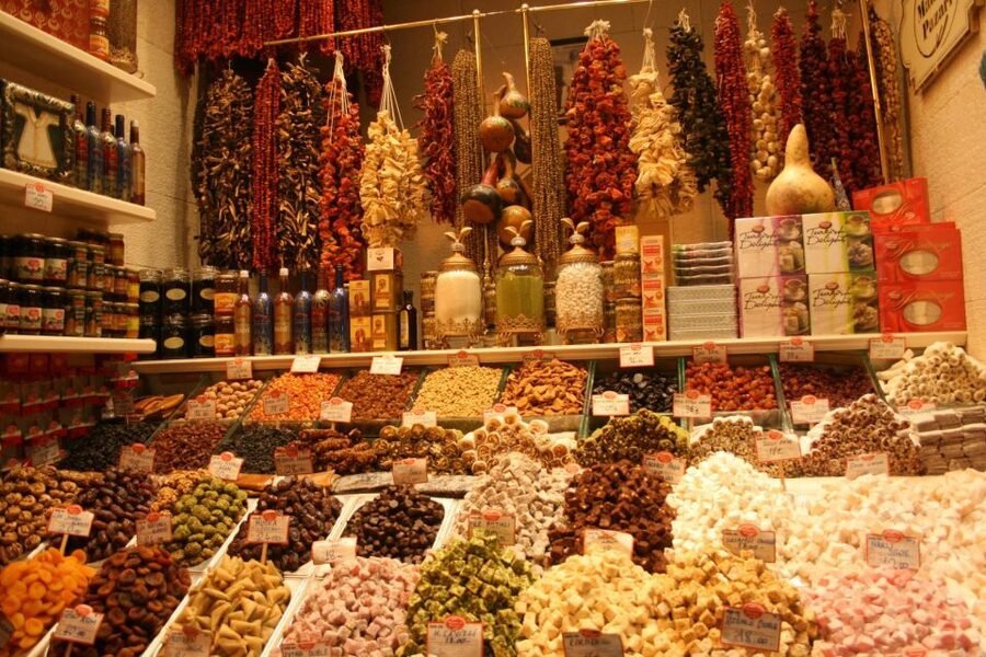 Istanbul: Afternoon Bosphorus Cruise and Spice Bazaar Tour - Cruise vs ferry: what to expect for comfort