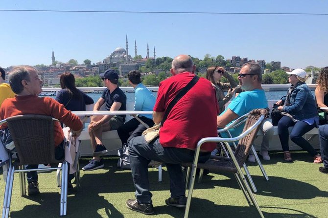 Istanbul Afternoon Bosphorus Cruise with Asian Side Stop - Golden Horn to Eminönü: finishing near spice bazaars