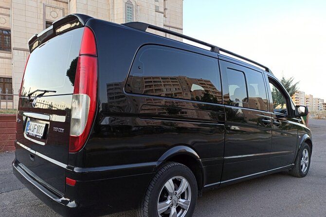 Istanbul Airport Arrival Transfer Service to City Center - Meeting your driver: Gate 14 with SW39, or SAW Columns with G55