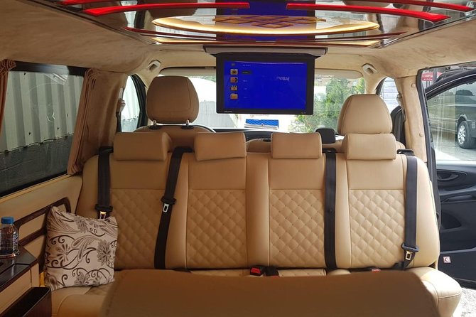 Istanbul Airport Transfer - Round Trip - Inside the Car, Comfort Details, and Small Extras