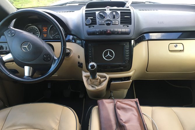 Istanbul Airport Transfer Service (IST) - Choosing the Right Vehicle and Timing Your Arrival Day