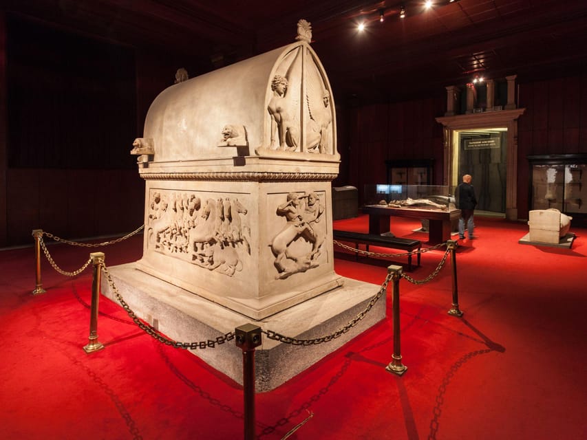 Istanbul Archaeological Museums Entry Ticket & Audio Guide - Main museum rooms: famous names like Hermes and Aphrodite