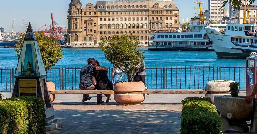 Istanbul: Asian Side Uskudar & Kadiköy Tour with Lunch - Key Things You’ll Notice on This Üsküdar and Kadıköy Day