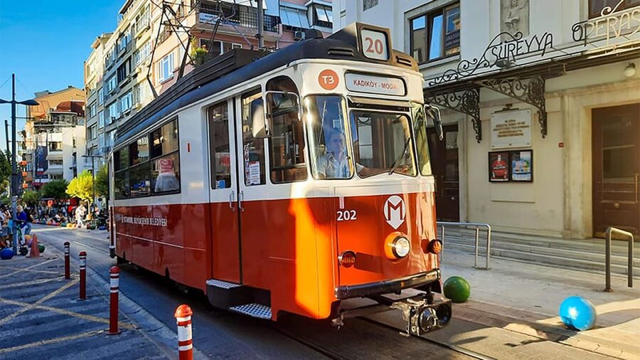 Istanbul: Asian Side Walking Tour with Ferry Ride - The Sunset Timing That Changes the Mood