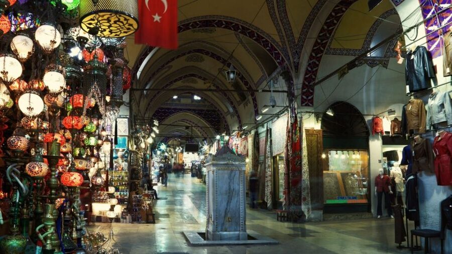 Istanbul: Basilica Cistern Skip-the-line Entry & Guided Tour - Basilica Cistern: why this underground stop feels so different