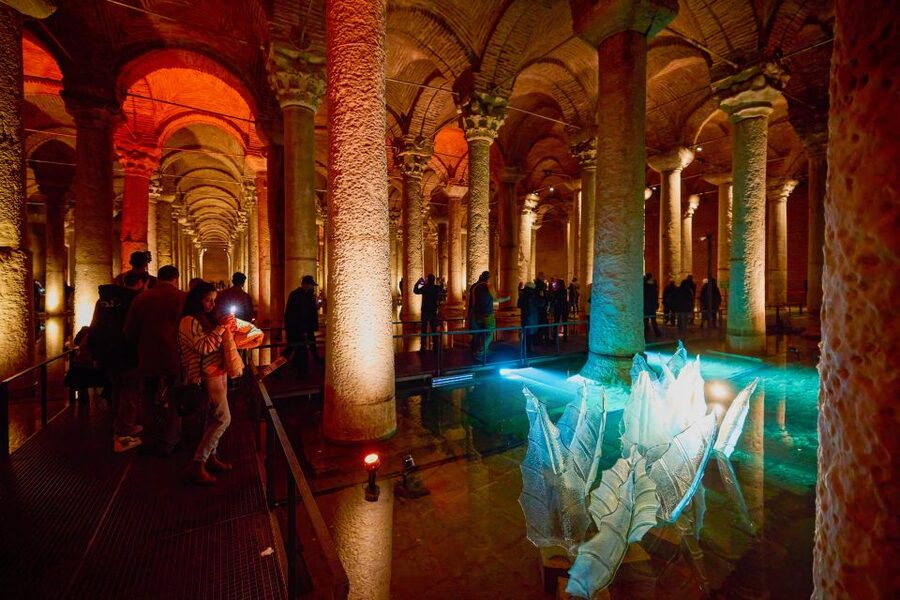 Istanbul: Basilica Cistern Walking Tour with Entry Ticket - Photo time: where the tour can actually help your pictures