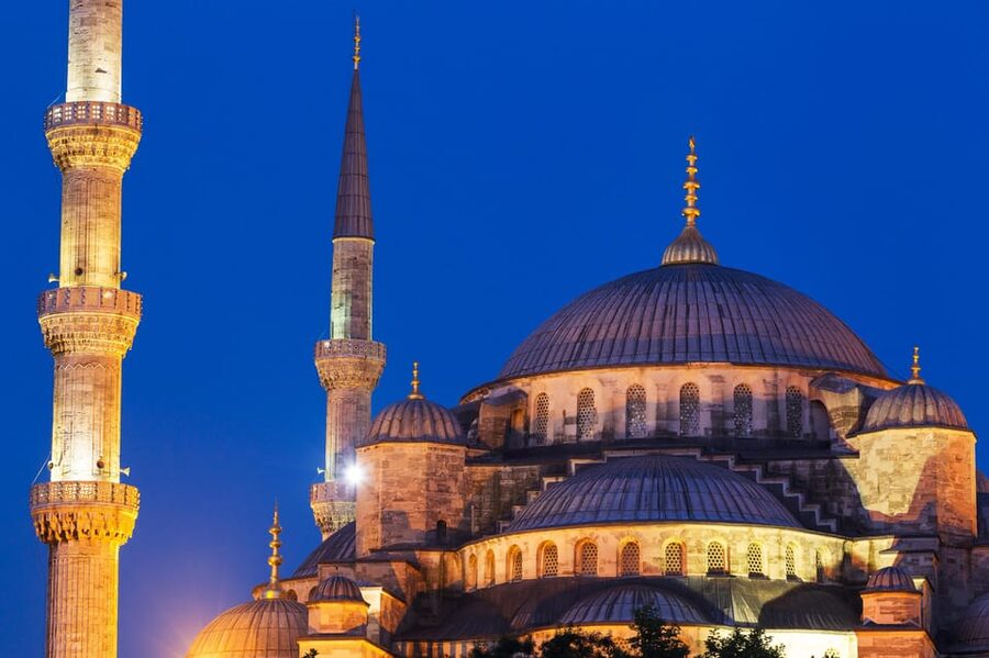Istanbul: Best City Highlights Guided Tour with Tukish Lunch - Grand Bazaar: a shopping block with guidance, not just wandering