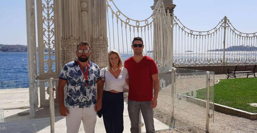 Istanbul: Best of the City Private Full-Day Walking Tour - Priority access and ticket strategy at Hagia Sophia and Topkapi