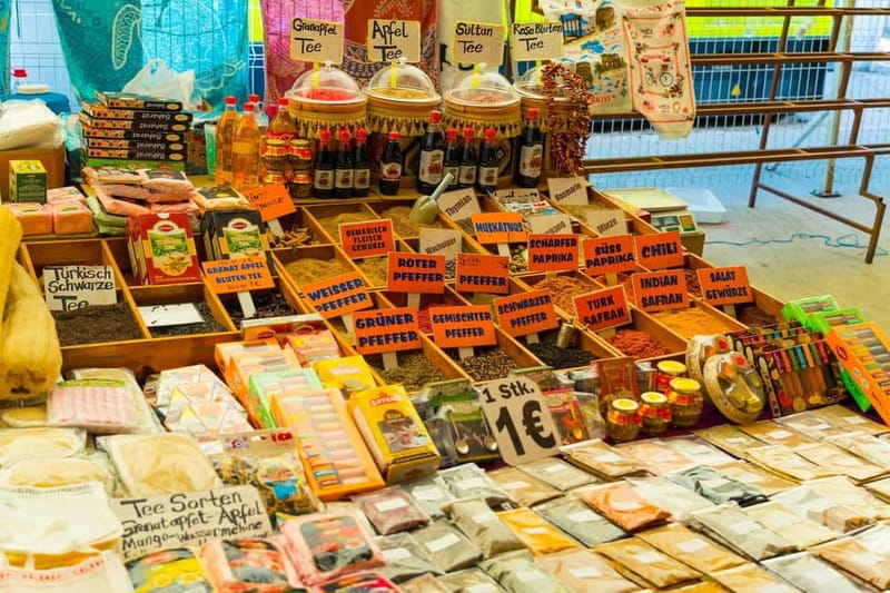 Istanbul: Blue Mosque, Basilica Cistern & Spice Bazaar Tour - Key points that make this tour work