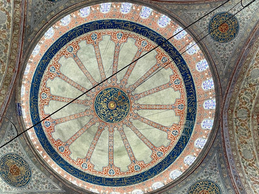 Istanbul: Blue Mosque Guided Tour - Sultanahmet photo stop: quick orientation with real payoff