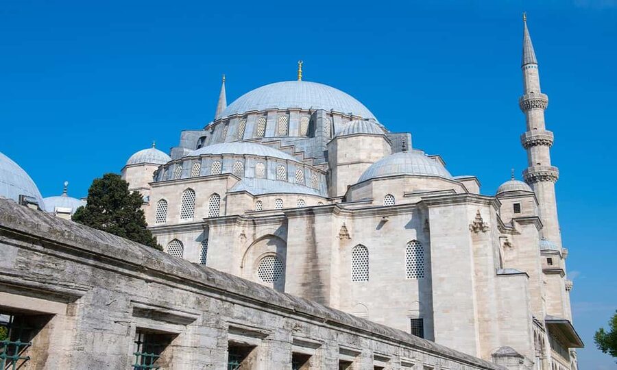 Istanbul: Blue Mosque Guided Tour & Süleymaniye Audio Guide - Photo, prayer, and practical time management